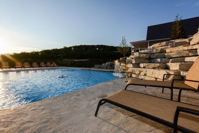 280 Lakefront Drive, Branson, MO 65616