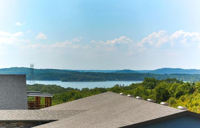 280 Lakefront Drive, Branson, MO 65616