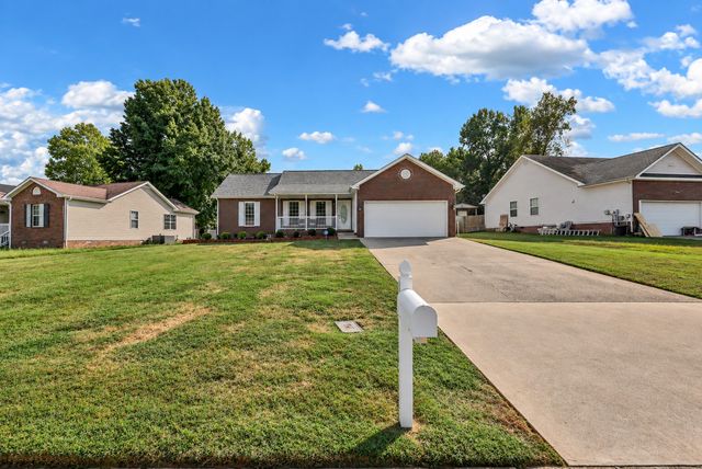 374 Woodtrace Dr, Clarksville, TN 37042