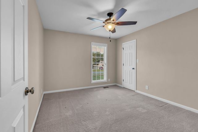 374 Woodtrace Dr, Clarksville, TN 37042
