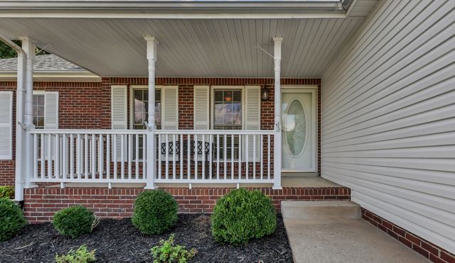 374 Woodtrace Dr, Clarksville, TN 37042