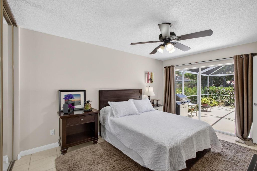 Image 26 of property listing at 1702 Silverleaf Oak Court, Palm Beach Gardens, FL 33410