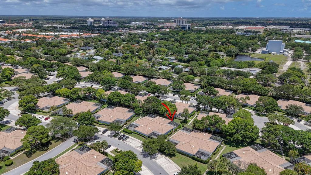 Image 41 of property listing at 1702 Silverleaf Oak Court, Palm Beach Gardens, FL 33410