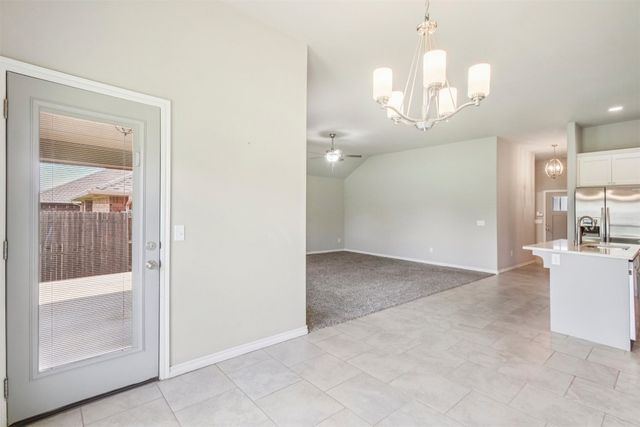 9421 NW 87th Place, Yukon, OK 73099
