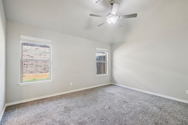 9421 NW 87th Place, Yukon, OK 73099