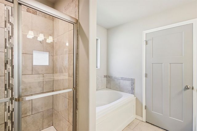 9421 NW 87th Place, Yukon, OK 73099