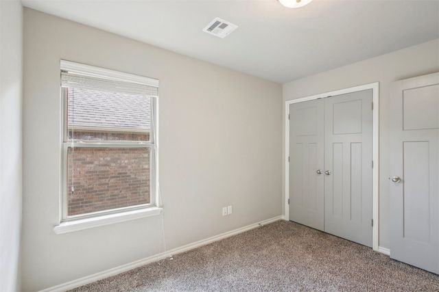 9421 NW 87th Place, Yukon, OK 73099