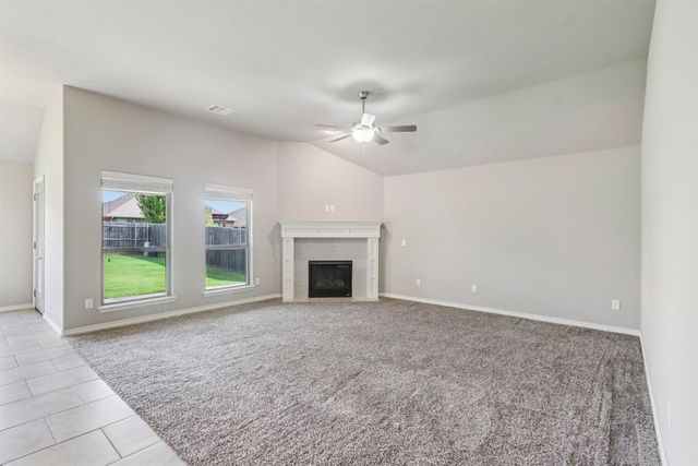 9421 NW 87th Place, Yukon, OK 73099
