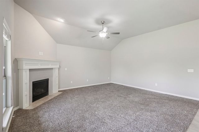 9421 NW 87th Place, Yukon, OK 73099