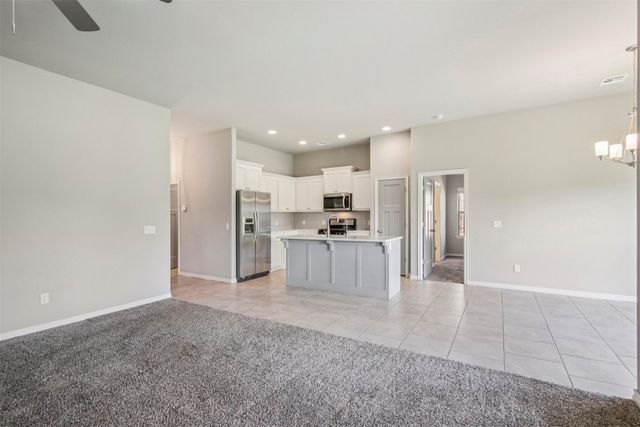 9421 NW 87th Place, Yukon, OK 73099