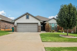 9421 NW 87th Place, Yukon, OK 73099