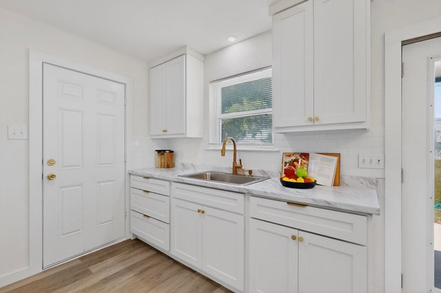 2902 Lulu Street, Fort Worth, TX 76106