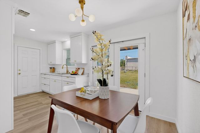 2902 Lulu Street, Fort Worth, TX 76106