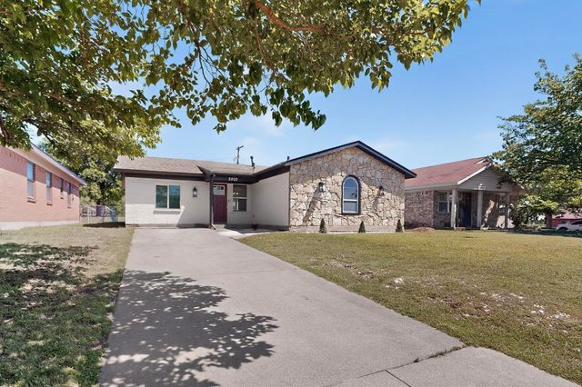 2902 Lulu Street, Fort Worth, TX 76106