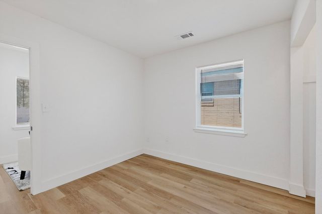 2902 Lulu Street, Fort Worth, TX 76106