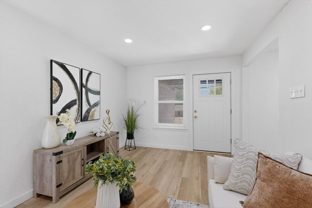 2902 Lulu Street, Fort Worth, TX 76106