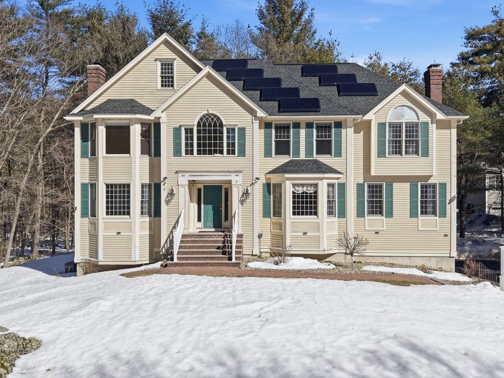 2 Pipers Gln, Andover, MA 01810