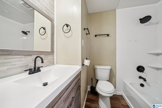 2245 LOCKE CIRCLE, Hoover, AL 35226