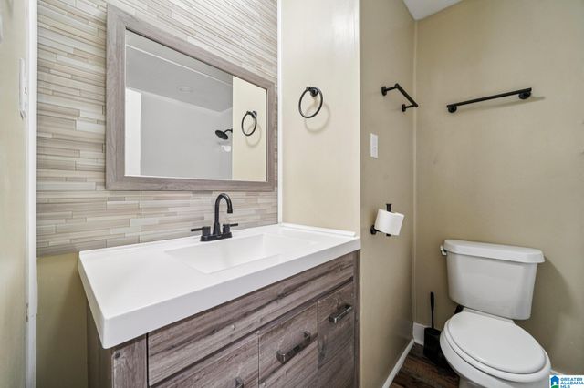 2245 LOCKE CIRCLE, Hoover, AL 35226