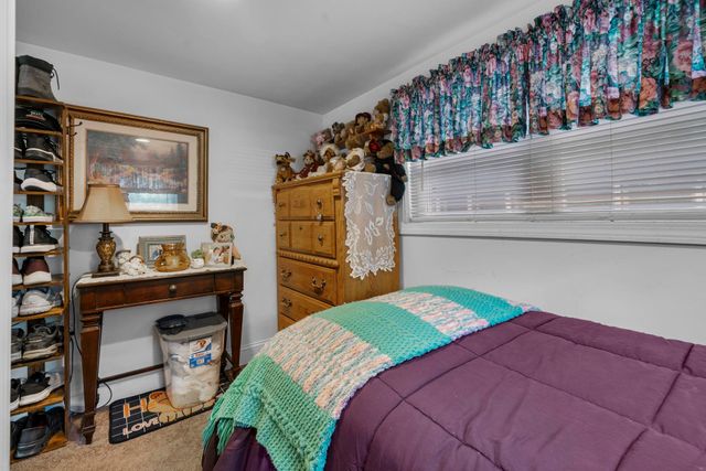 209 Chases Grove Road, Derry, NH 03038
