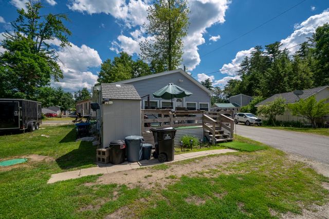 209 Chases Grove Road, Derry, NH 03038
