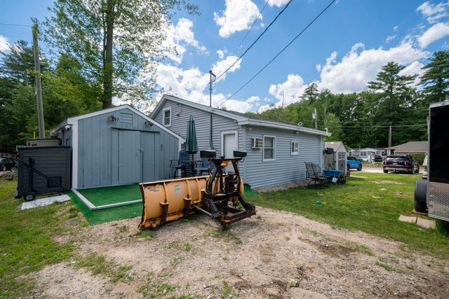 209 Chases Grove Road, Derry, NH 03038