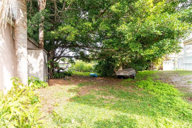 719 58TH STREET NW, Bradenton, FL 34209