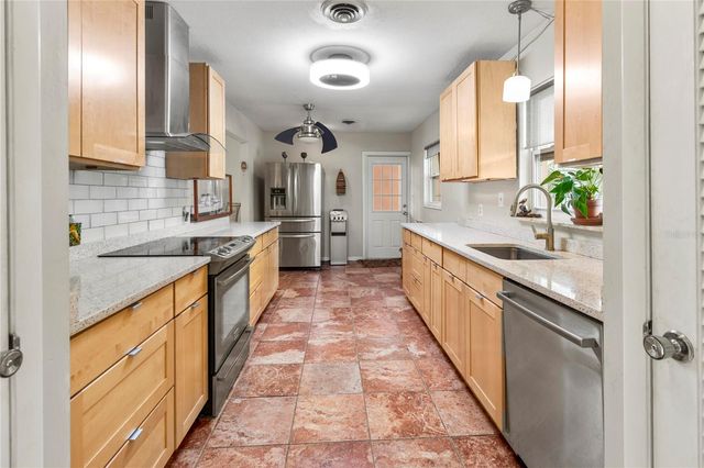 719 58TH STREET NW, Bradenton, FL 34209