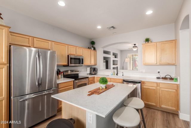 3725 E Meadowview Drive, Gilbert, AZ 85298