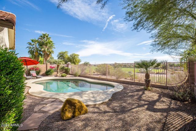 3725 E Meadowview Drive, Gilbert, AZ 85298