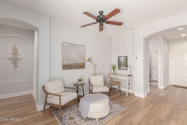3725 E Meadowview Drive, Gilbert, AZ 85298