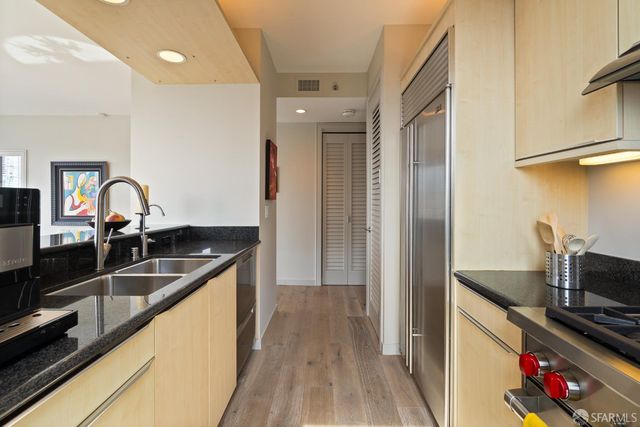 219 Brannan Street 15A, San Francisco, CA 94107