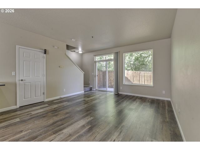 1179 Ne 86TH Way, Hillsboro, OR 97006