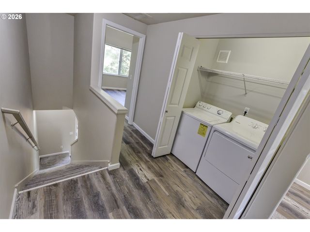1179 Ne 86TH Way, Hillsboro, OR 97006