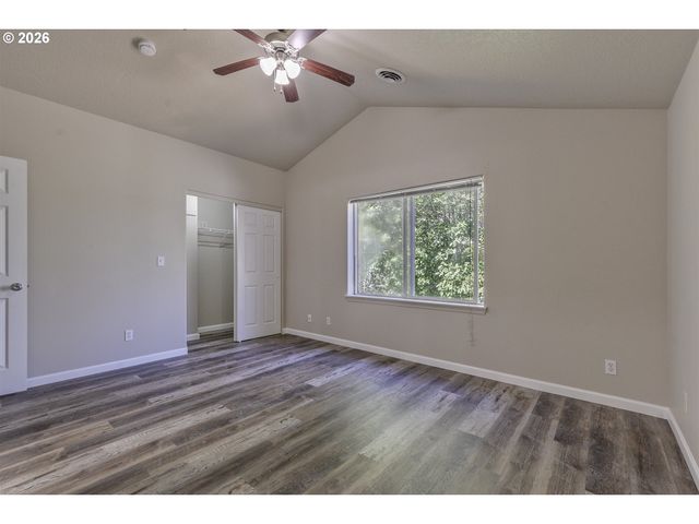 1179 Ne 86TH Way, Hillsboro, OR 97006