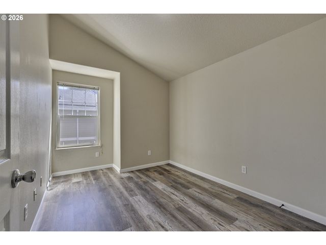 1179 Ne 86TH Way, Hillsboro, OR 97006