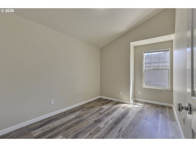 1179 Ne 86TH Way, Hillsboro, OR 97006