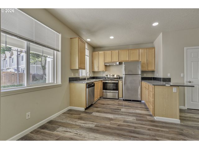 1179 Ne 86TH Way, Hillsboro, OR 97006