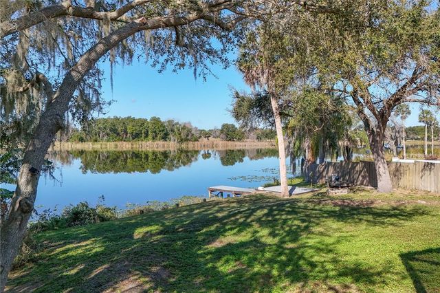 264 S CENTRAL AVENUE, Umatilla, FL 32784