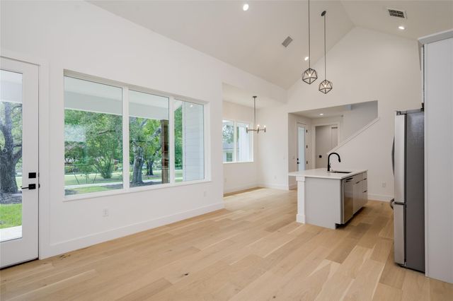 1928 Miles Ave 2, Austin, TX 78745