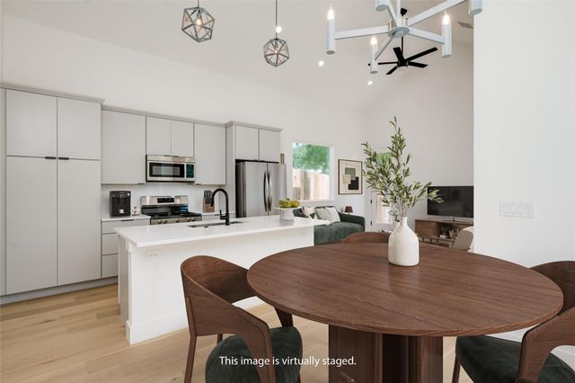 1928 Miles Ave 2, Austin, TX 78745