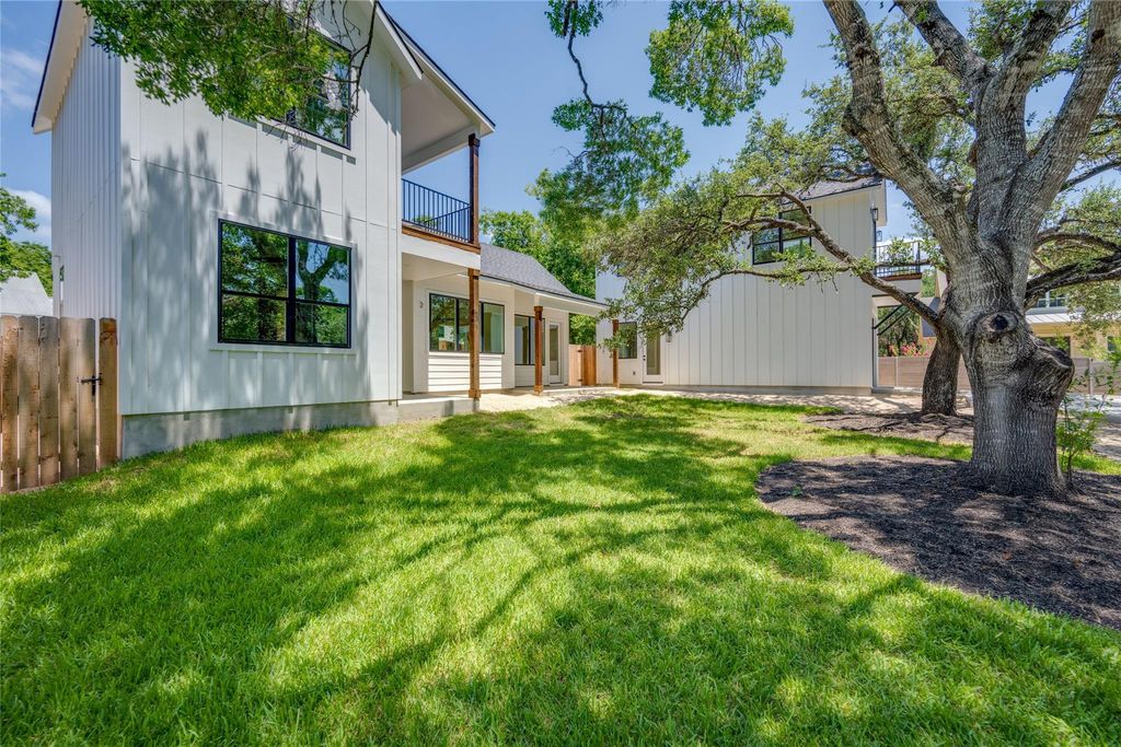 1928 Miles Ave 2, Austin, TX 78745