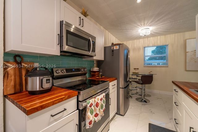 1600 N 68th Ave 0, Hollywood, FL 33024