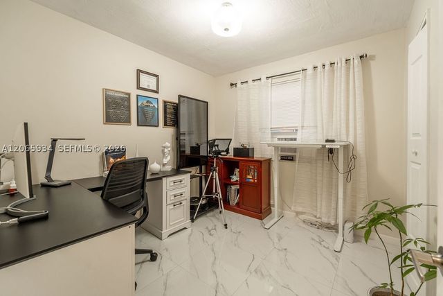 1600 N 68th Ave 0, Hollywood, FL 33024