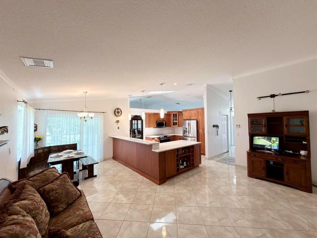 501 SW 168th Way, Weston, FL 33326