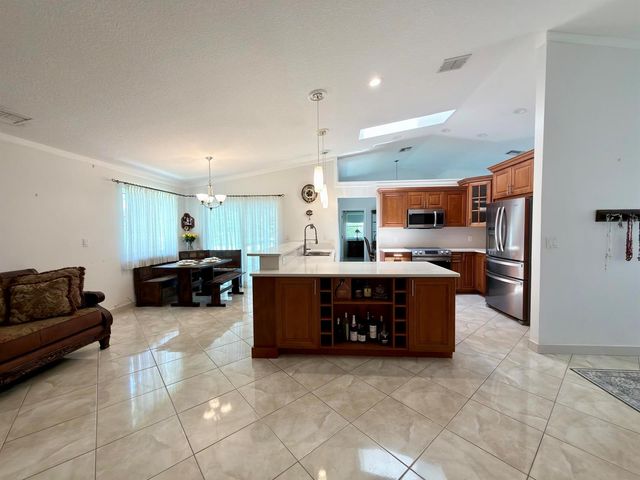501 SW 168th Way, Weston, FL 33326