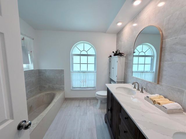501 SW 168th Way, Weston, FL 33326
