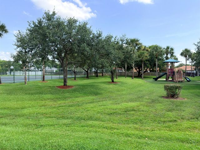 501 SW 168th Way, Weston, FL 33326