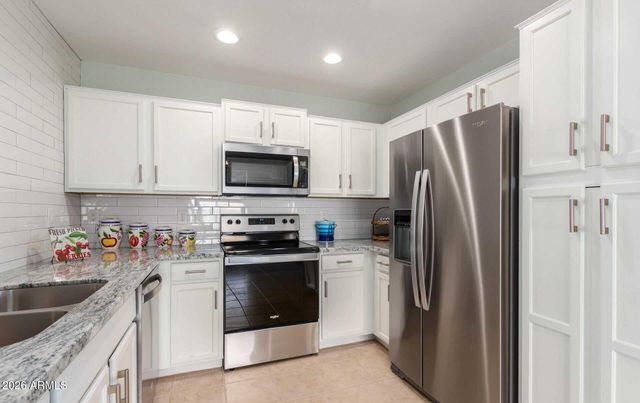 17618 W CALAVAR Road, Surprise, AZ 85388