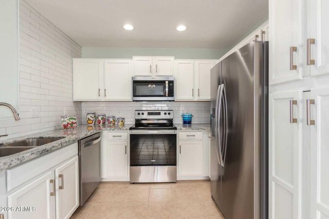 17618 W CALAVAR Road, Surprise, AZ 85388